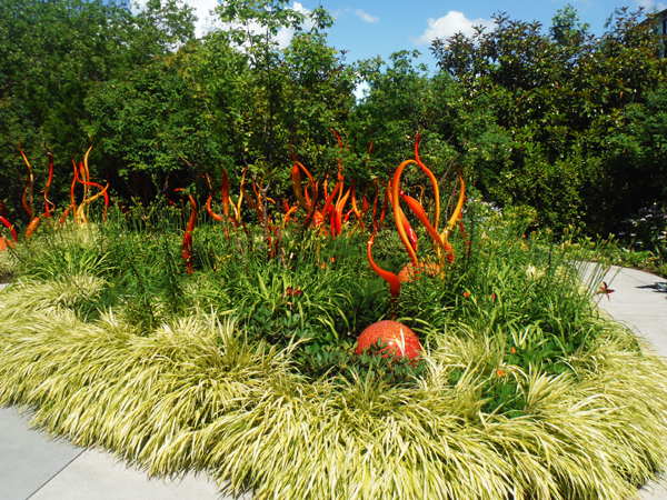 an orange ball and spikes